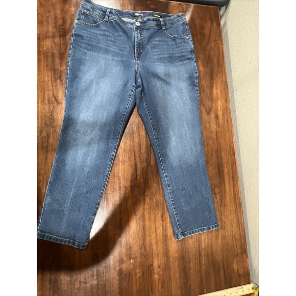 Style And Co. Denim Jeans Women 16 Petite Slim Leg Medium‎ Wash - Picture 9 of 10